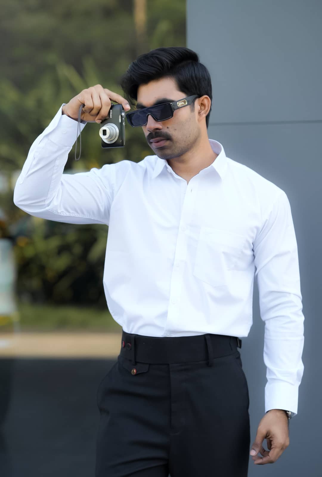 Classic White Formal - Image 4